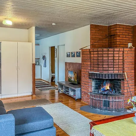 Maekelaen Vierastalo By Interhome *